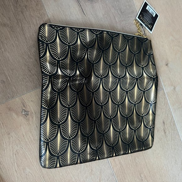Foldover Clutch with Zipper Closure - Picture 3 of 7